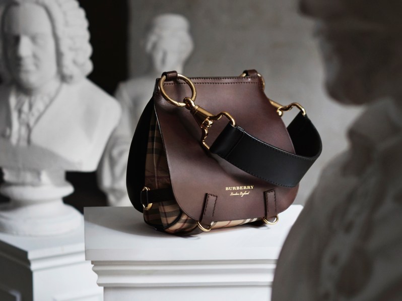 burberry-september-2016-show-pre-show-imagery_002